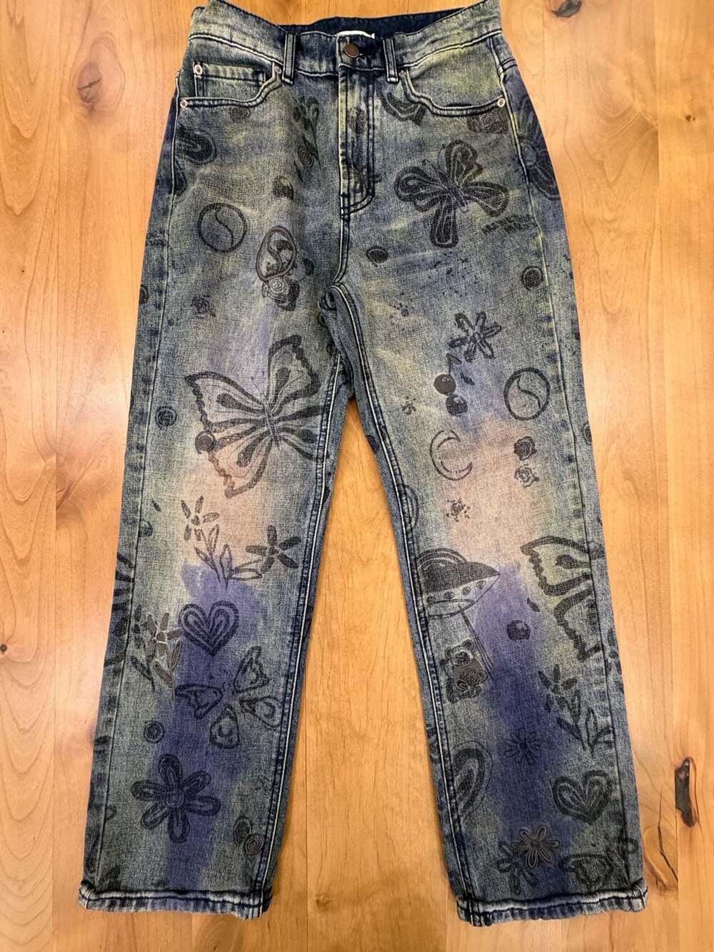BDG Urban Outfitters Graffiti Cowboy Jeans Size 26 Blue